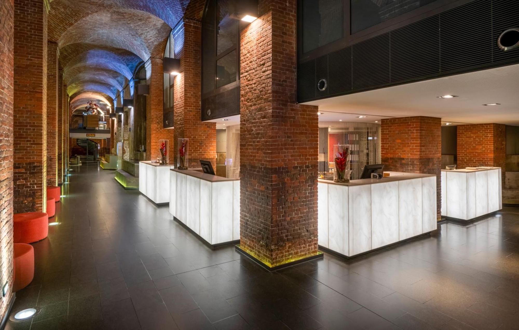 Moevenpick Hotel Hamburg City Exterior foto